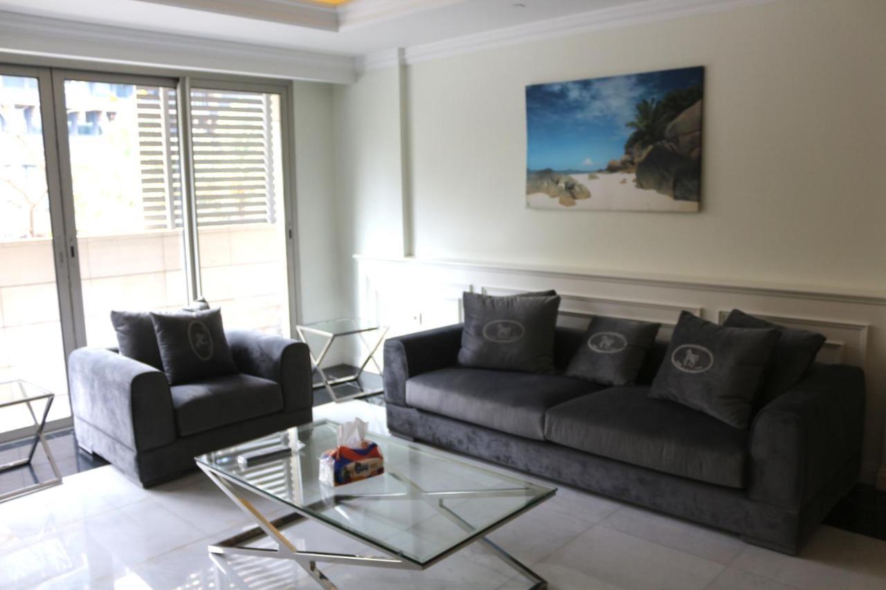 Versace Tower Luxury Suites - Downtown بيروت المظهر الخارجي الصورة