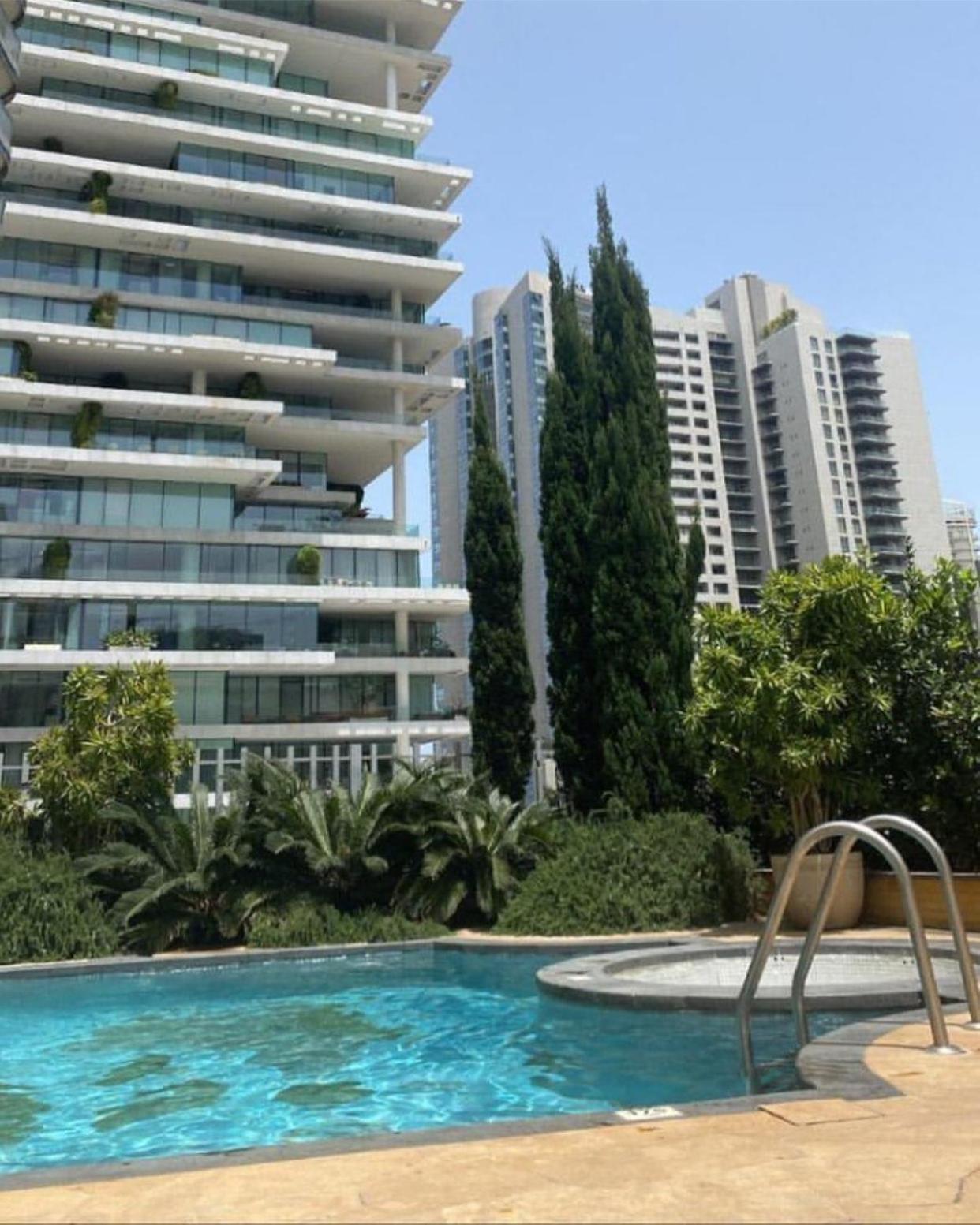 Versace Tower Luxury Suites - Downtown بيروت المظهر الخارجي الصورة